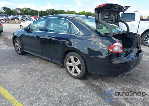 2014 Volkswagen Passat 1.8T Se from USA, damaged, VIN 1VWBT7A37EC110158